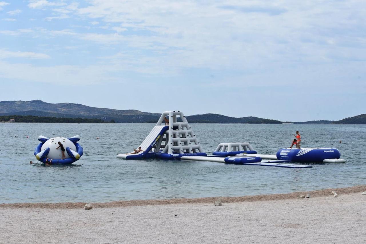 Pianino Brodarica (Sibenik-Knin)